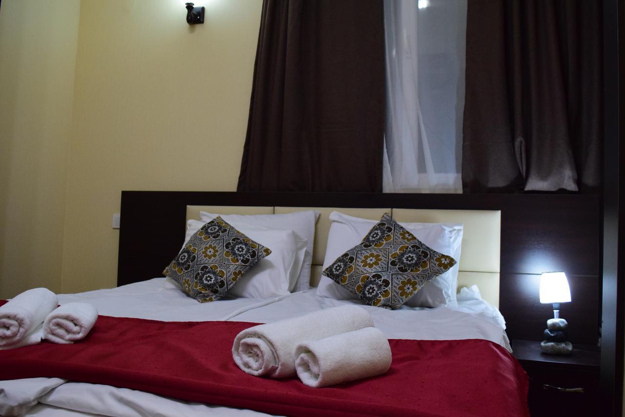 Hotel White Neptun Georgia Тбилиси Екстериор снимка