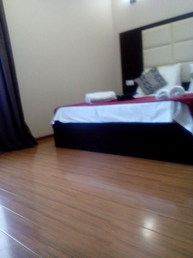 Hotel White Neptun Georgia Тбилиси Екстериор снимка