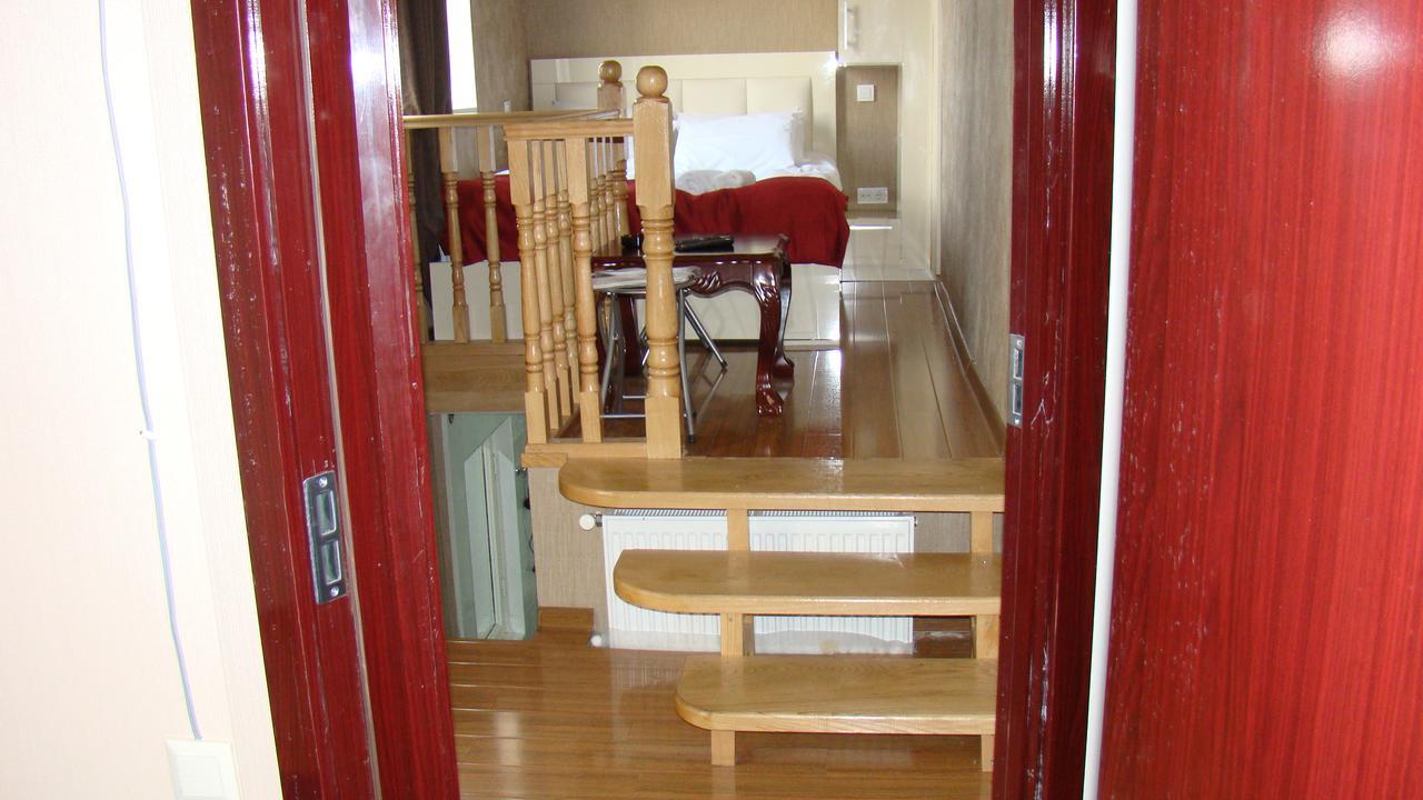 Hotel White Neptun Georgia Тбилиси Екстериор снимка