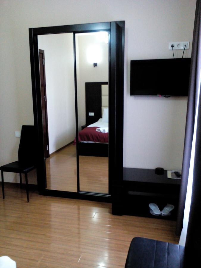 Hotel White Neptun Georgia Тбилиси Екстериор снимка